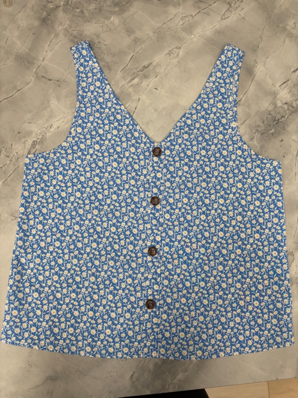 SHEIN Blue Daisy-Print Button Tank Top